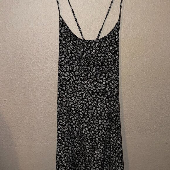 Floral Open Back Mini Dress - Picture 8 of 15